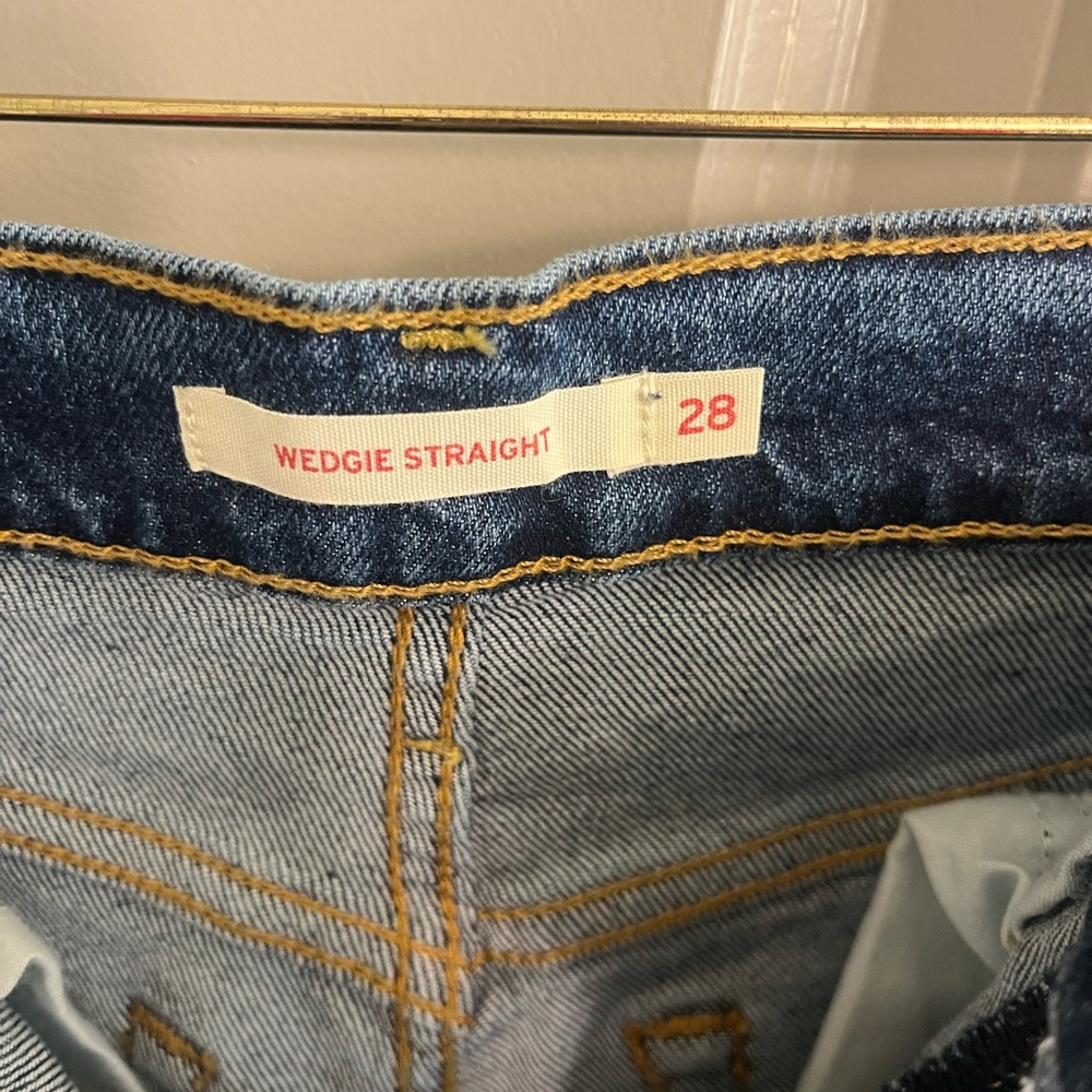 Levi's Blue Cropped Distressed Jeans - Picture 2 of 8